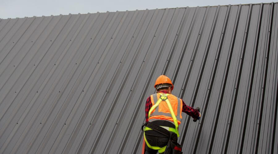 Expert top industrial roofings services in Oakwood, TX